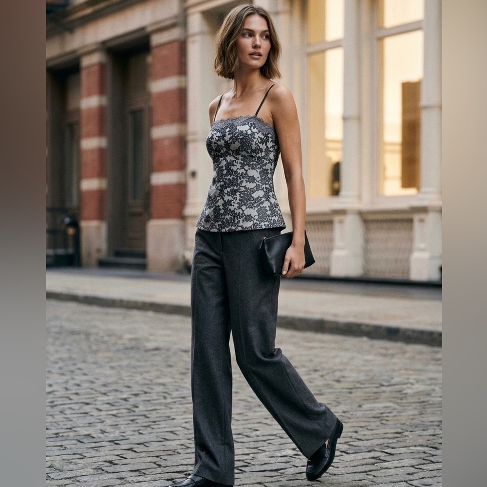New York & Company Sleeveless Peplum Top